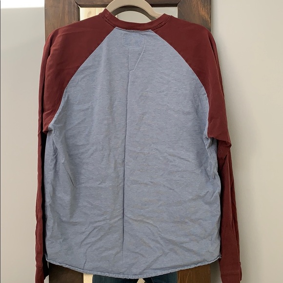 Abercrombie Long Sleeve Tee - Picture 4 of 6